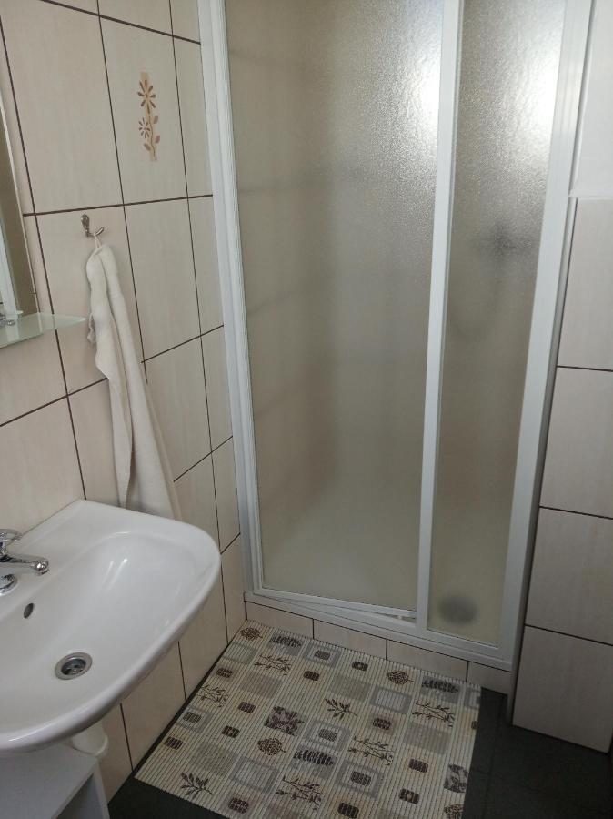 Penzion Na Podlesi Ve Zlate Korune Zlatá Koruna Exterior foto
