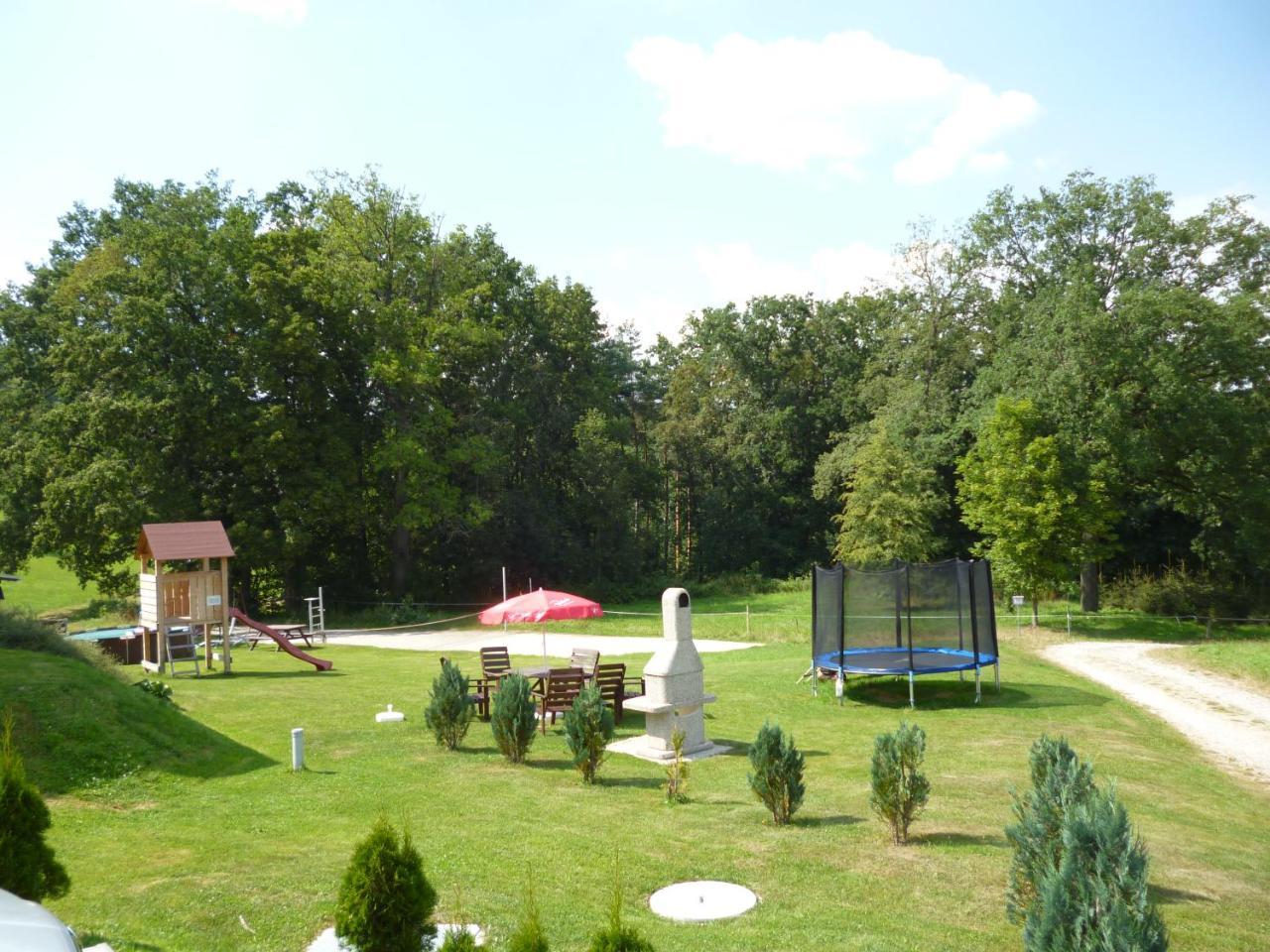 Penzion Na Podlesi Ve Zlate Korune Zlatá Koruna Exterior foto