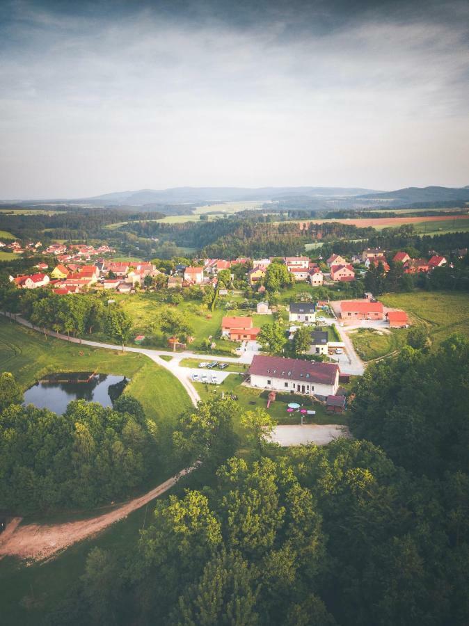 Penzion Na Podlesi Ve Zlate Korune Zlatá Koruna Exterior foto