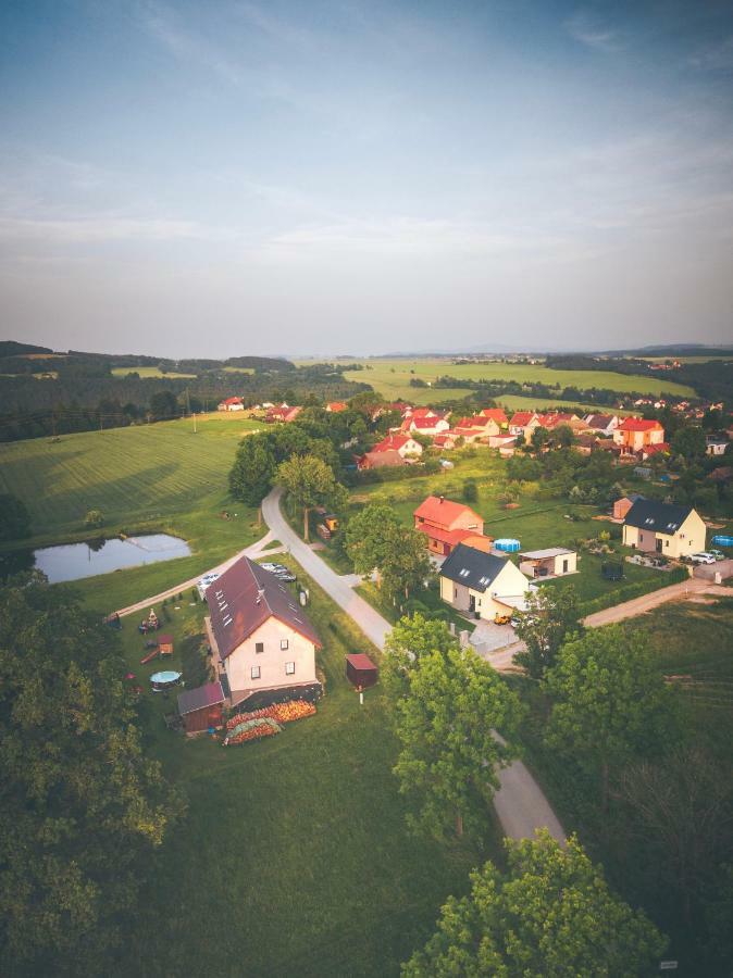 Penzion Na Podlesi Ve Zlate Korune Zlatá Koruna Exterior foto